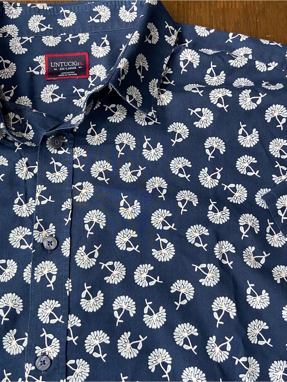 UNTUCKit Pinon Floral Shirt Mens XXL Navy Blue Short Sleeve Cotton Button Down